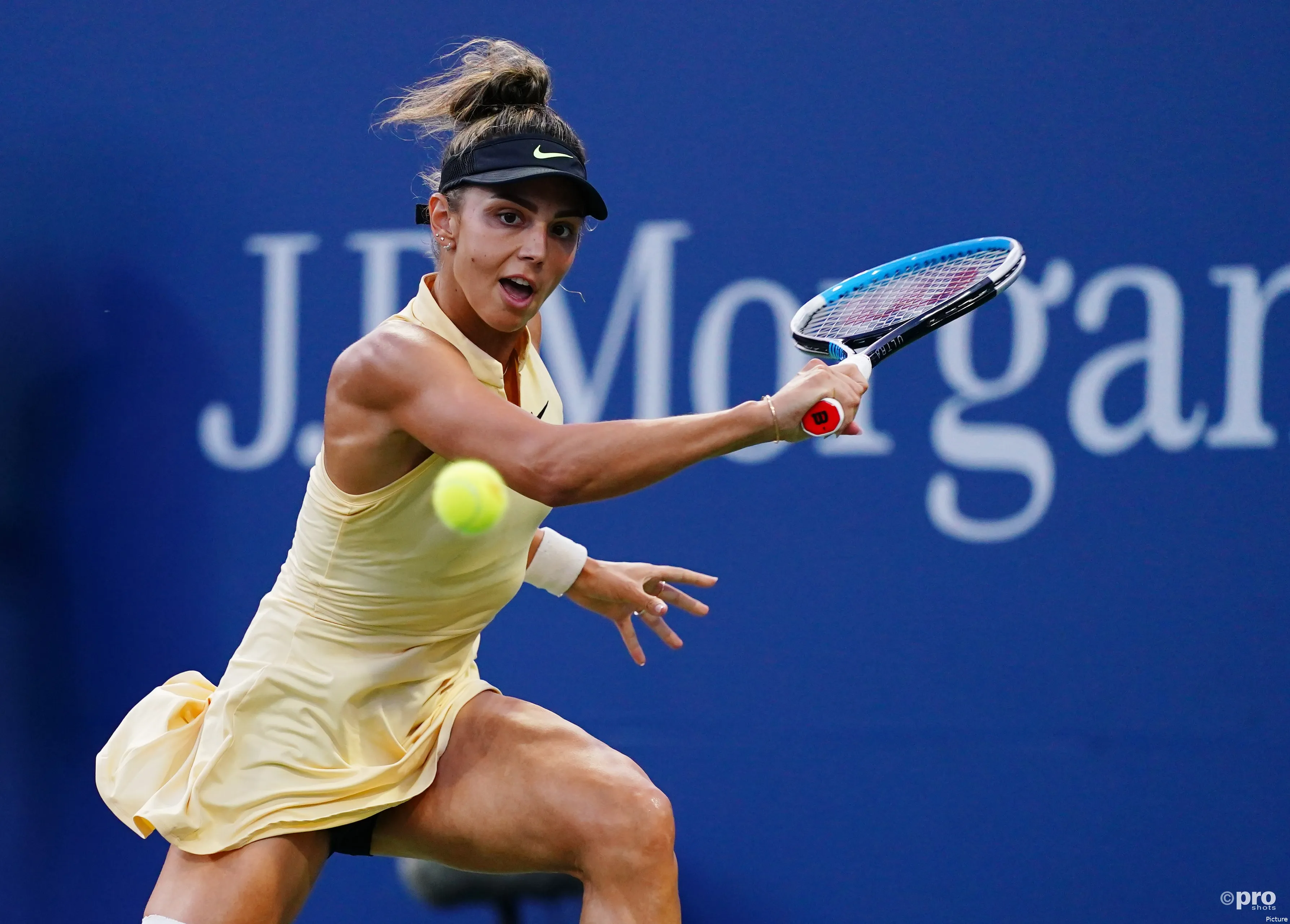 romanian-star-jaqueline-cristian-continues-to-follow-yearly-tradition